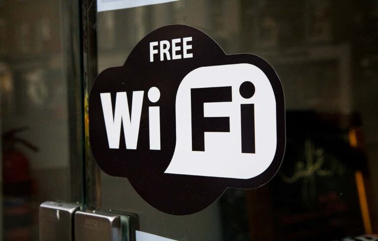 Подробнее о статье Насколько безопасны общественные сети Wi-Fi